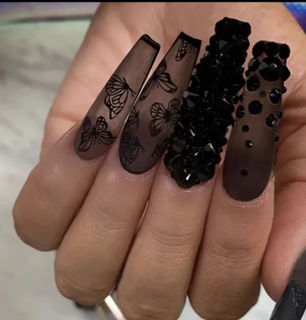 Mrs-Blackrose #7 Press On Nails – Elegant Reusable Nail Set