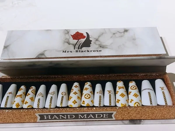 Mrs-Blackrose HM001 Press On Nails