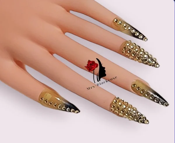 Mrs-Blackrose HM010 Press On Nails – Elegant Reusable Nail Set
