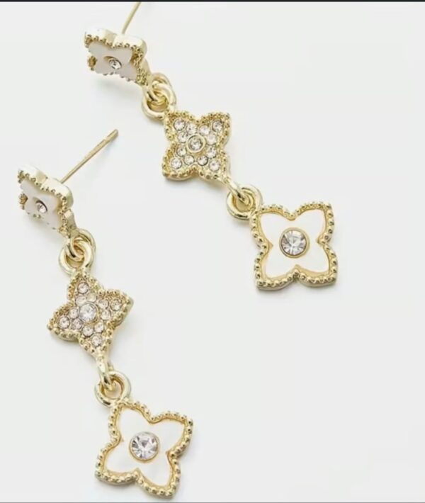 Gold Clover Earring – Stainless Steel, Nickel-Free (4 cm) Gold Clover Earring – Stainless Steel, Nickel-Free (4 cm)