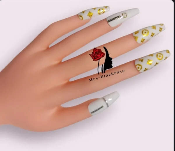 Mrs-Blackrose HM001 Press On Nails – Elegant & Reusable
